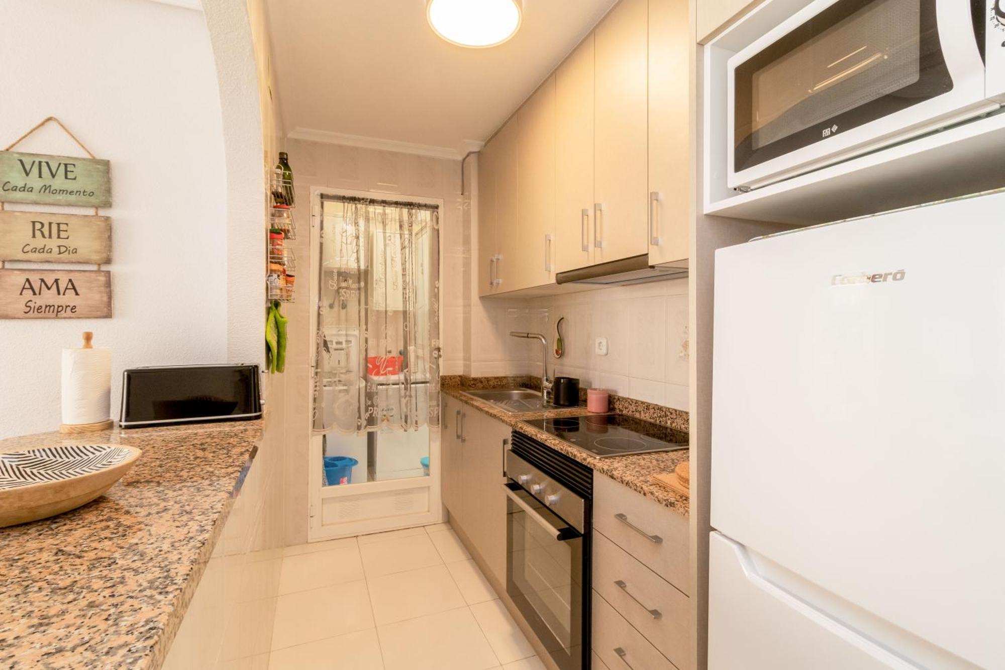 Sol & Mar Apartment Torrevieja Bagian luar foto